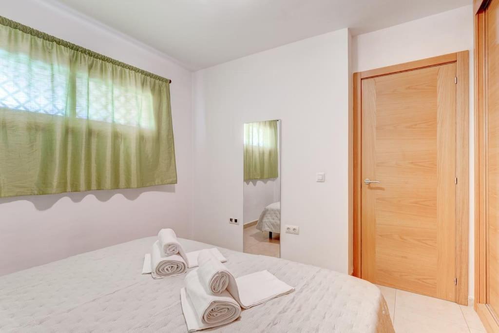 Pleasant Duplex San Juan With 2 Bedrooms 기아데이소라 외부 사진